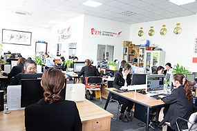 昆山曼彩反光膜生產廠家團隊展示 昆山曼彩反光膜生產廠家團隊展示