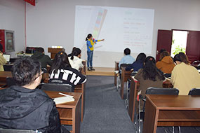 昆山曼彩交通反光貼生產廠家會議研究產品 昆山曼彩交通反光貼生產廠家會議研究產品